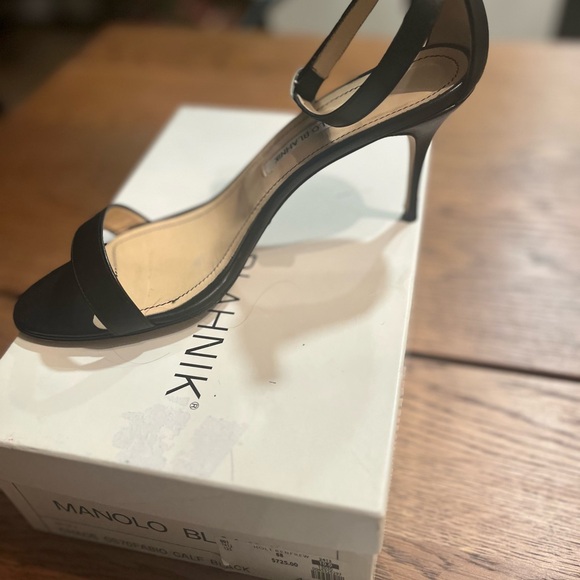 Manolo Blahnik Classic Black Heels chaos - Picture 4 of 5